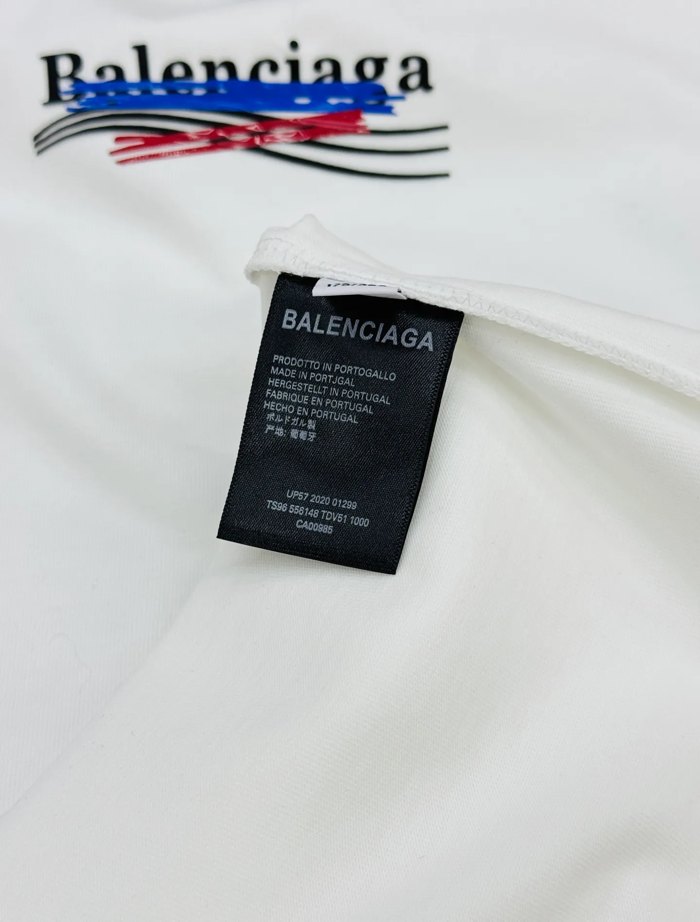 ⚜️Balenciaga New Arrival T ， Same Style❤️ . ， .“Balenciaga” + ， ！ ， ，Breathable ， or ✨ ， 、 ， ！ ！ ：Black.White.Sizes：S-3XL ❗️（175/145 L）